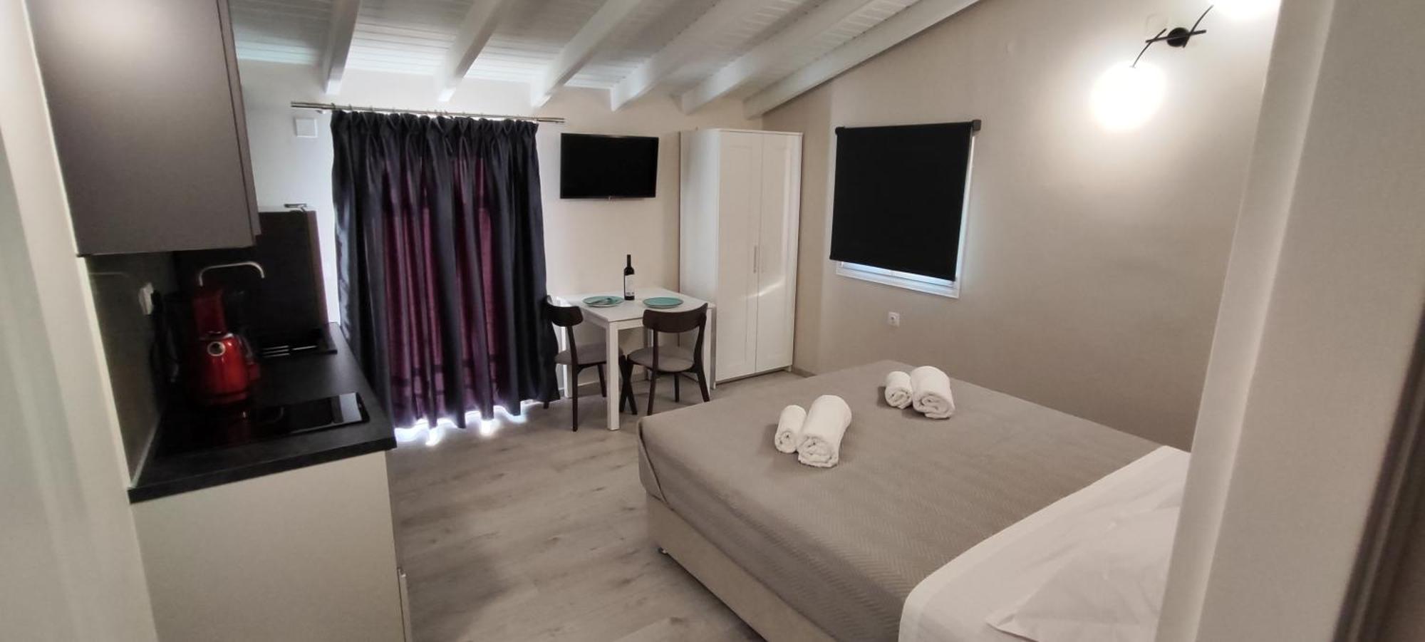 Anna Apartments Kanoni Perama  Extérieur photo